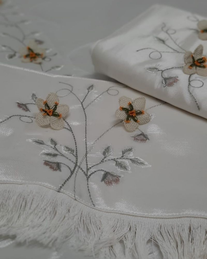 Bal Çiçeği Seccade Seti