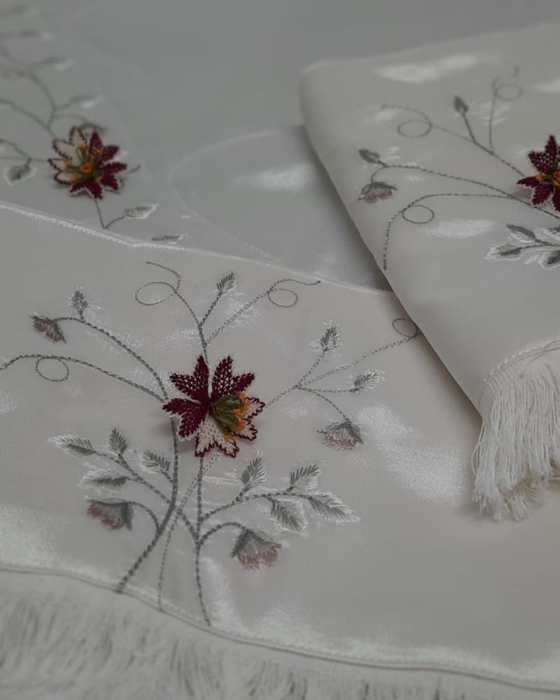 İnci Buketi Seccade Seti